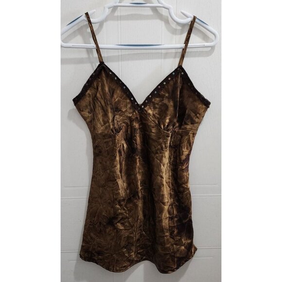 Xhilaration Y2K Women's Sleeveless V Neck Blouse Top Satin Crinkle Brown Sz M - Picture 1 of 11